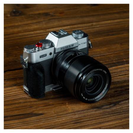 SmallRig 5664 - uchwyt L-kształtny do FUJIFILM X-T30/X-T30 II/X-T30 III - przykład użycia